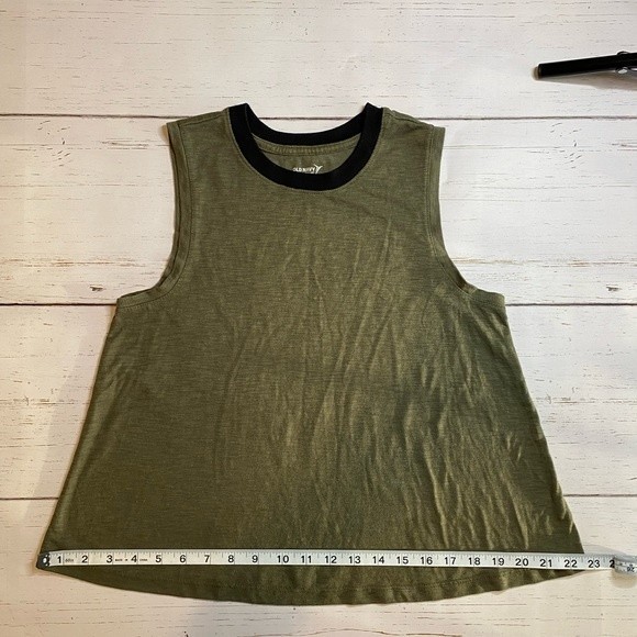 Old Navy Active “Go Dry” Tank Top - Picture 4 of 6